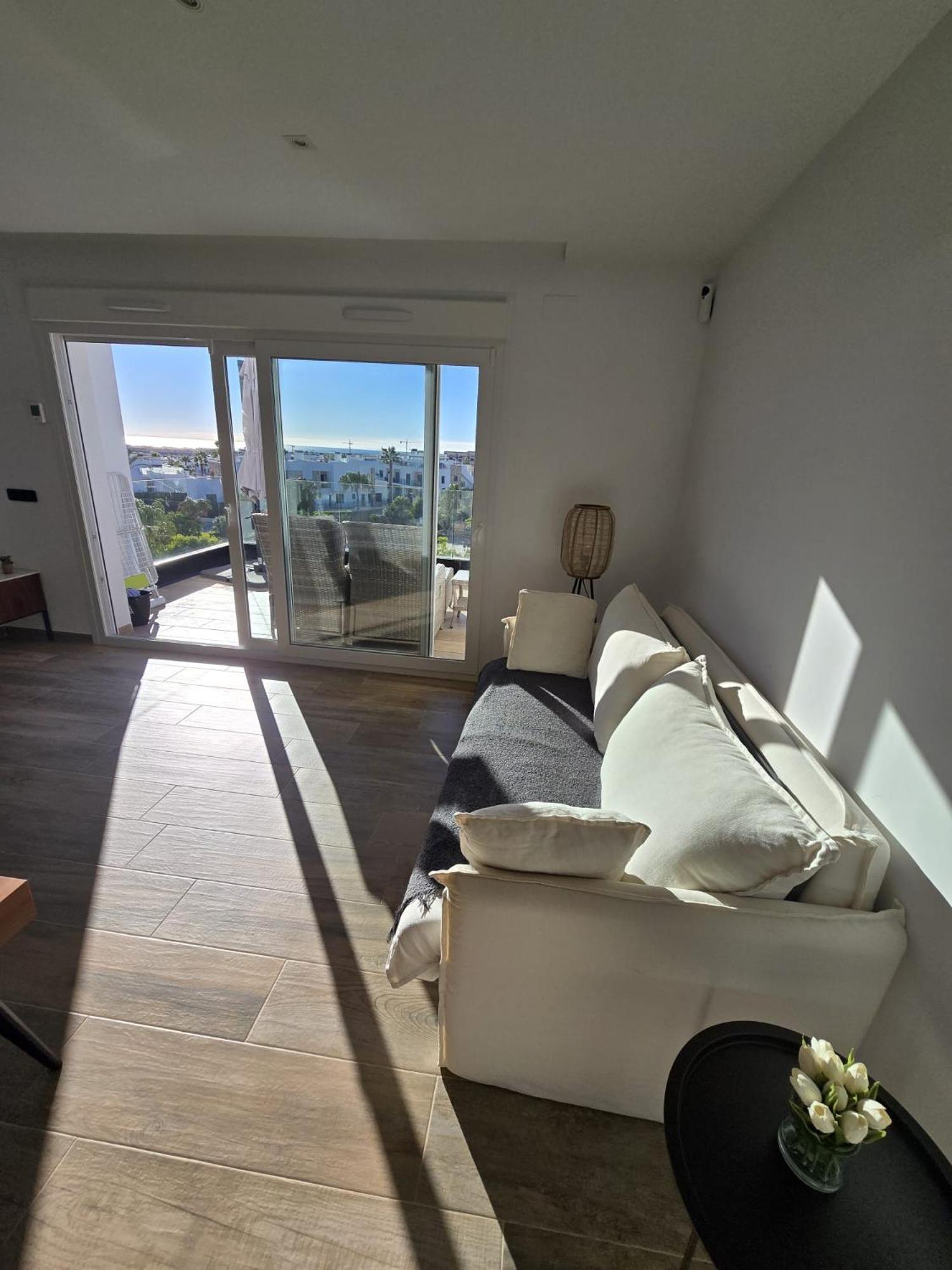Nice 2 Bedroom Bali Apartment With Sea Views Torrevieja Exterior foto