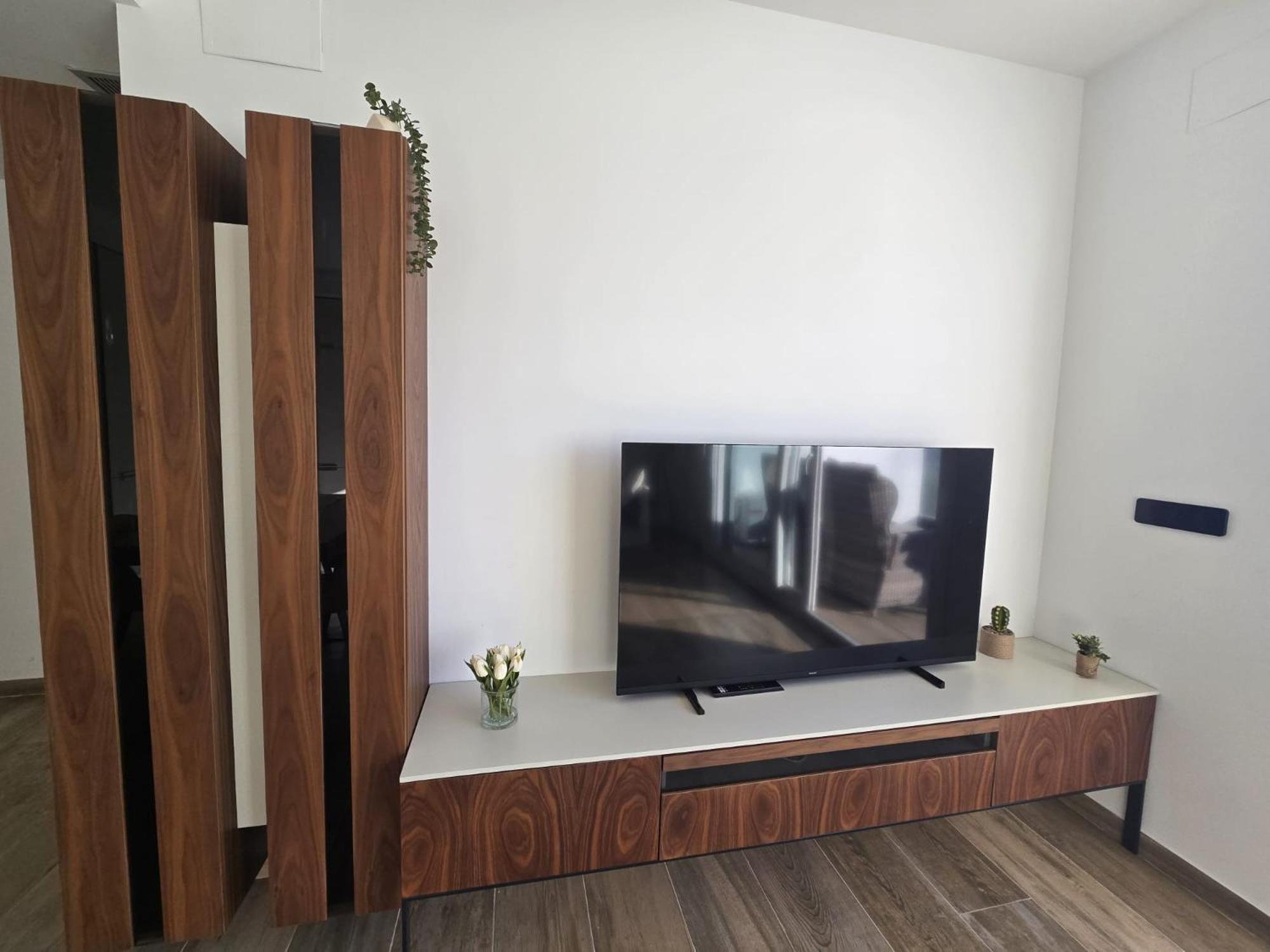Nice 2 Bedroom Bali Apartment With Sea Views Torrevieja Exterior foto